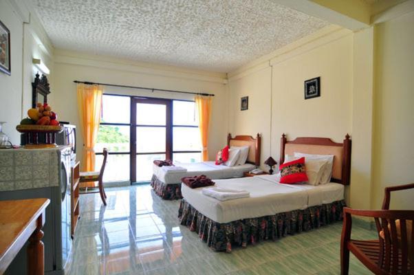 Baan Karon Hill Phuket Resort Quarto foto