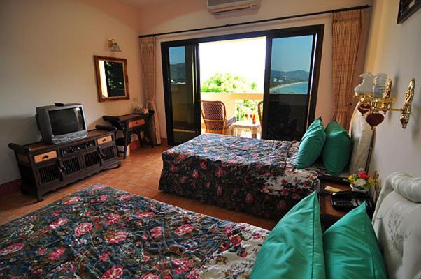 Baan Karon Hill Phuket Resort Quarto foto