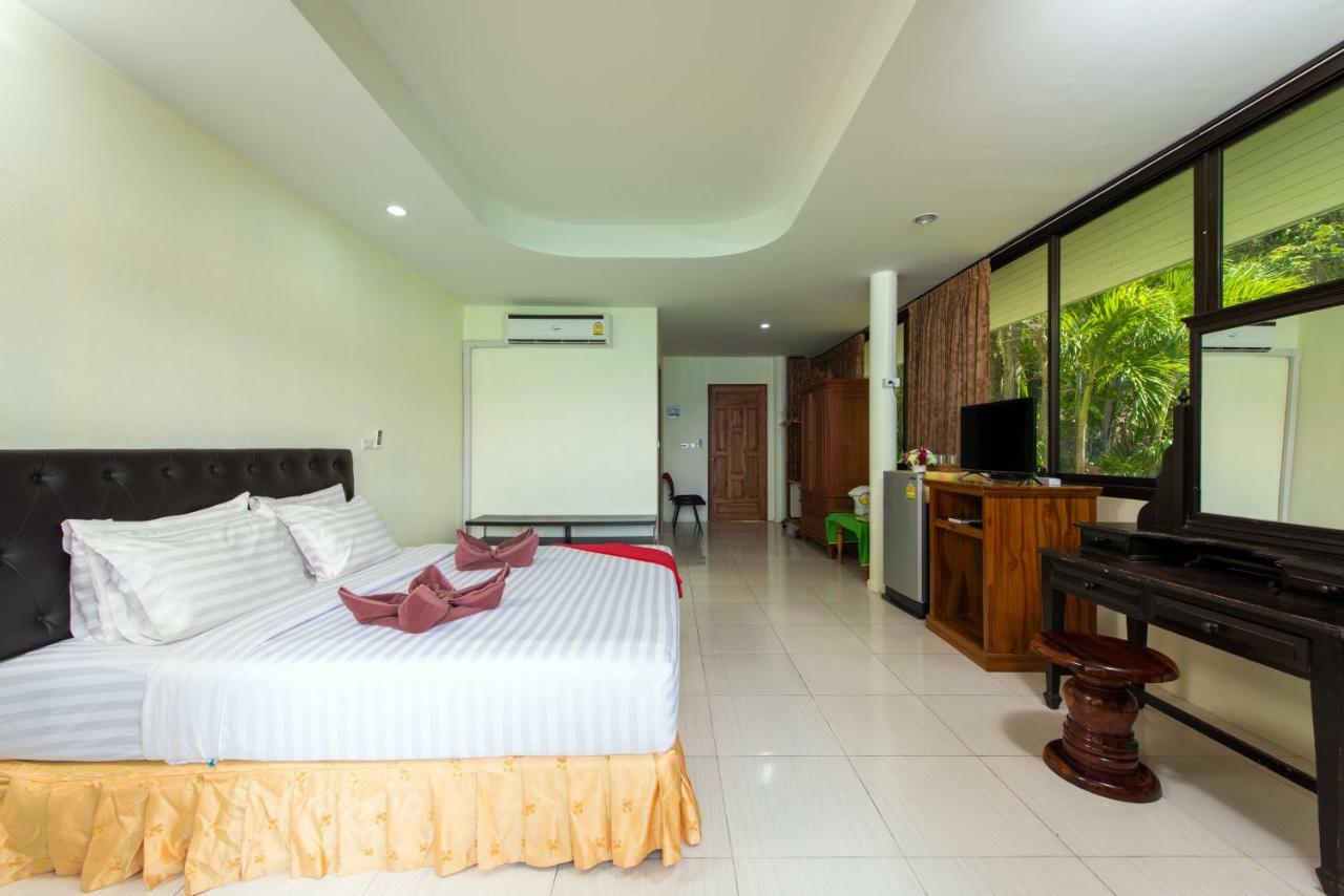 Baan Karon Hill Phuket Resort Exterior foto