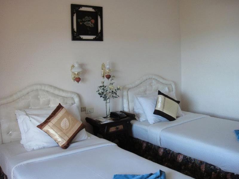 Baan Karon Hill Phuket Resort Exterior foto